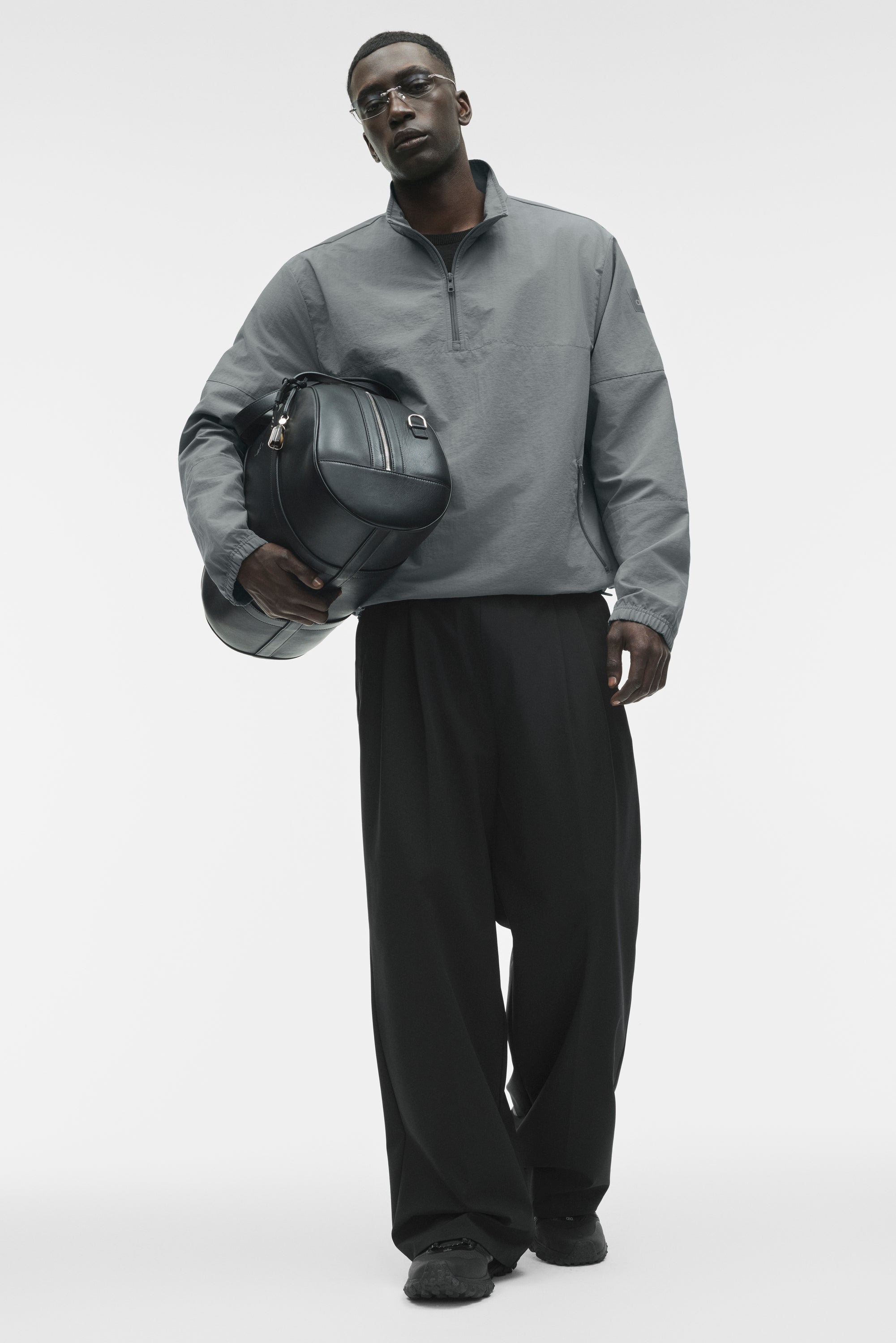 Light Weight Takeaway Track Pullover - Monument