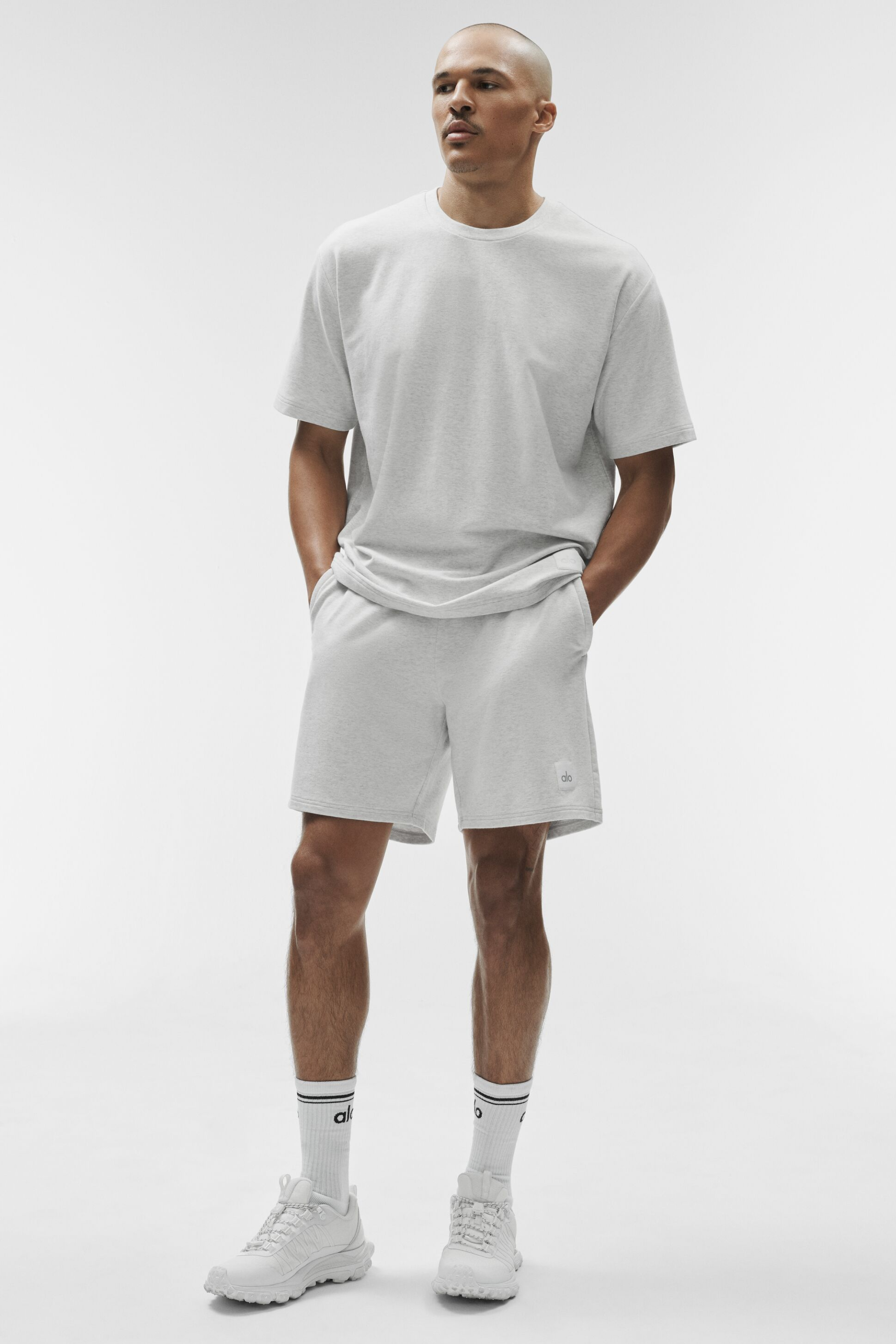 7 Double Take Short - White Heather