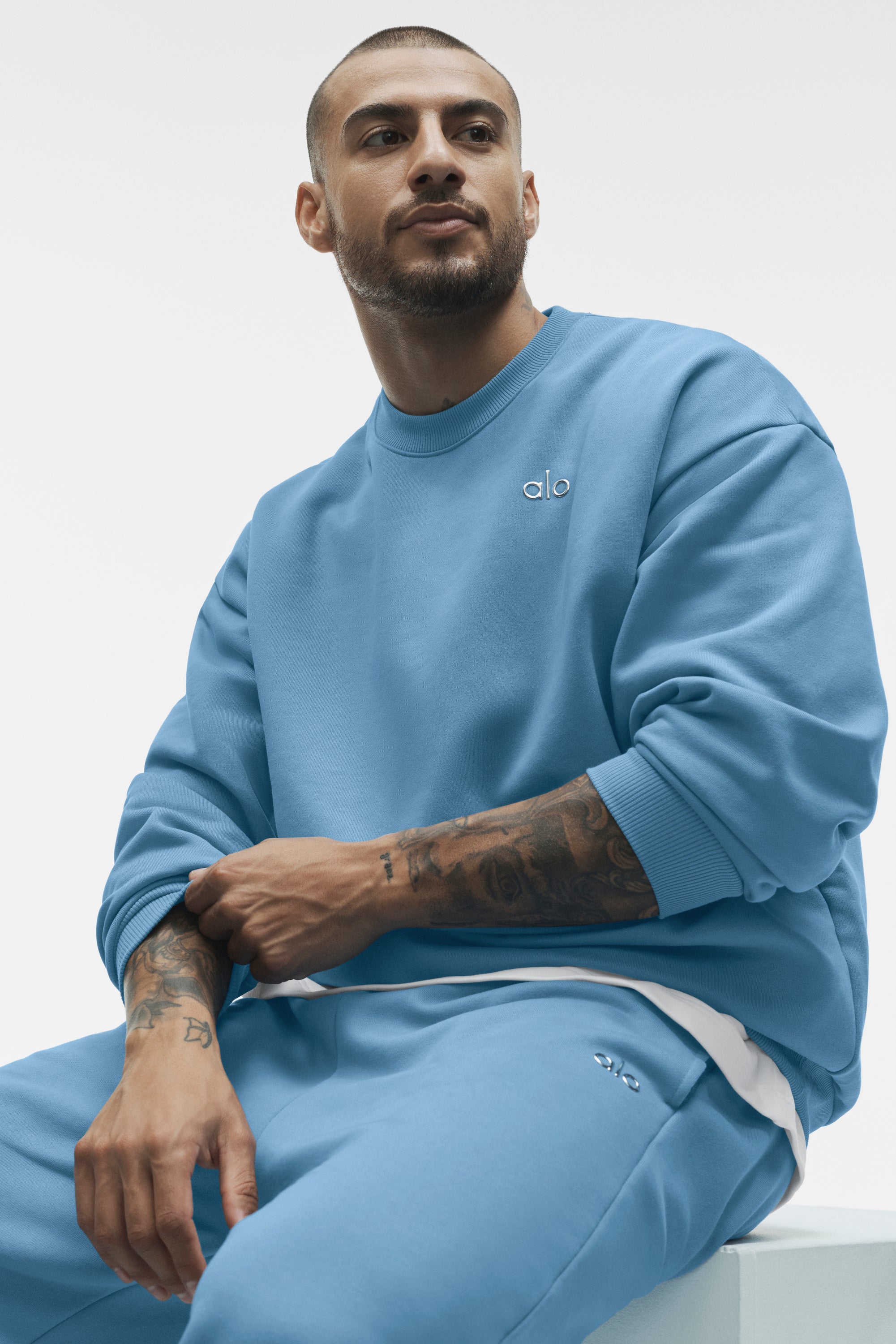 Accolade Crew Neck Pullover - California Blue