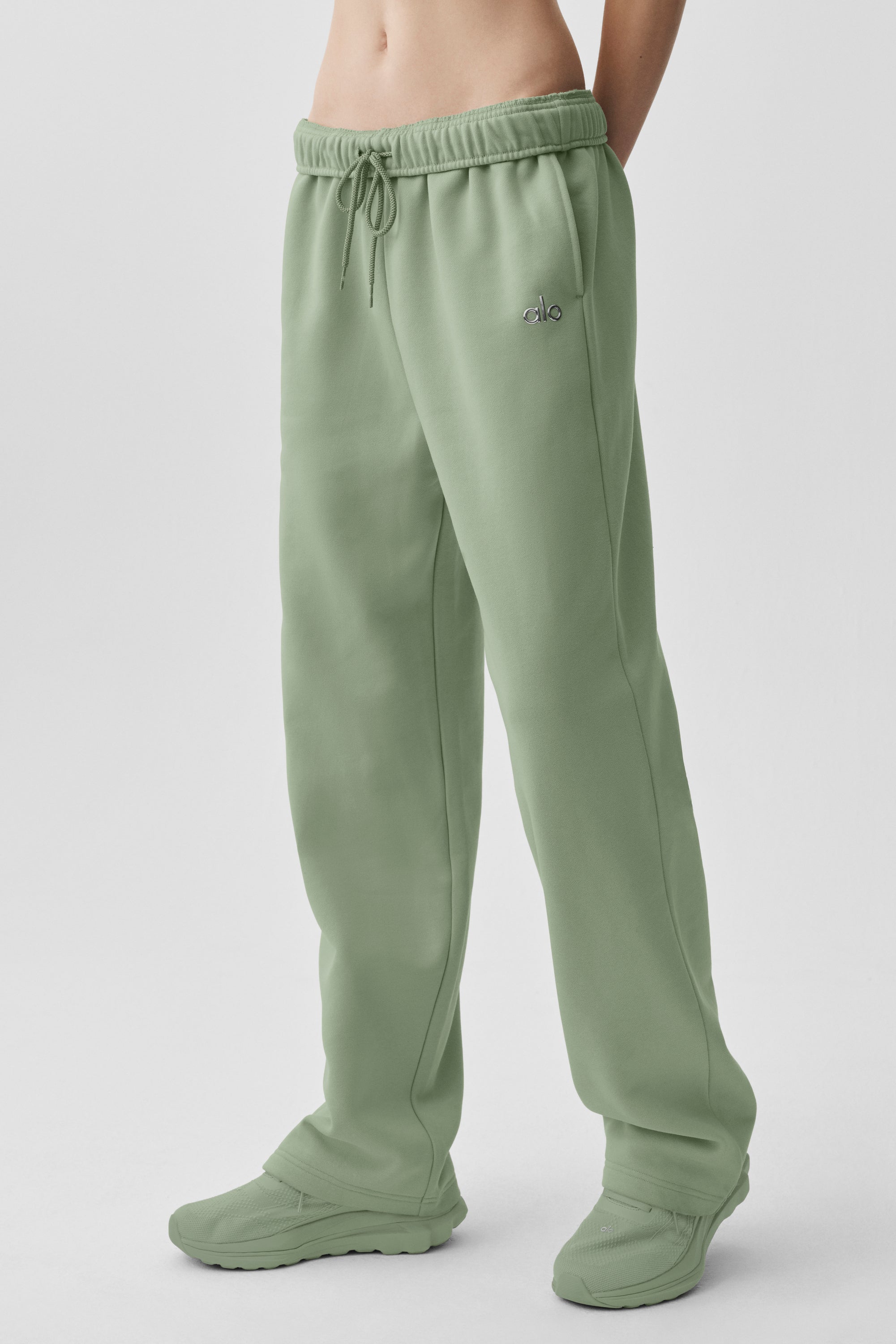 Accolade Straight Leg Sweatpant - Dune Grass