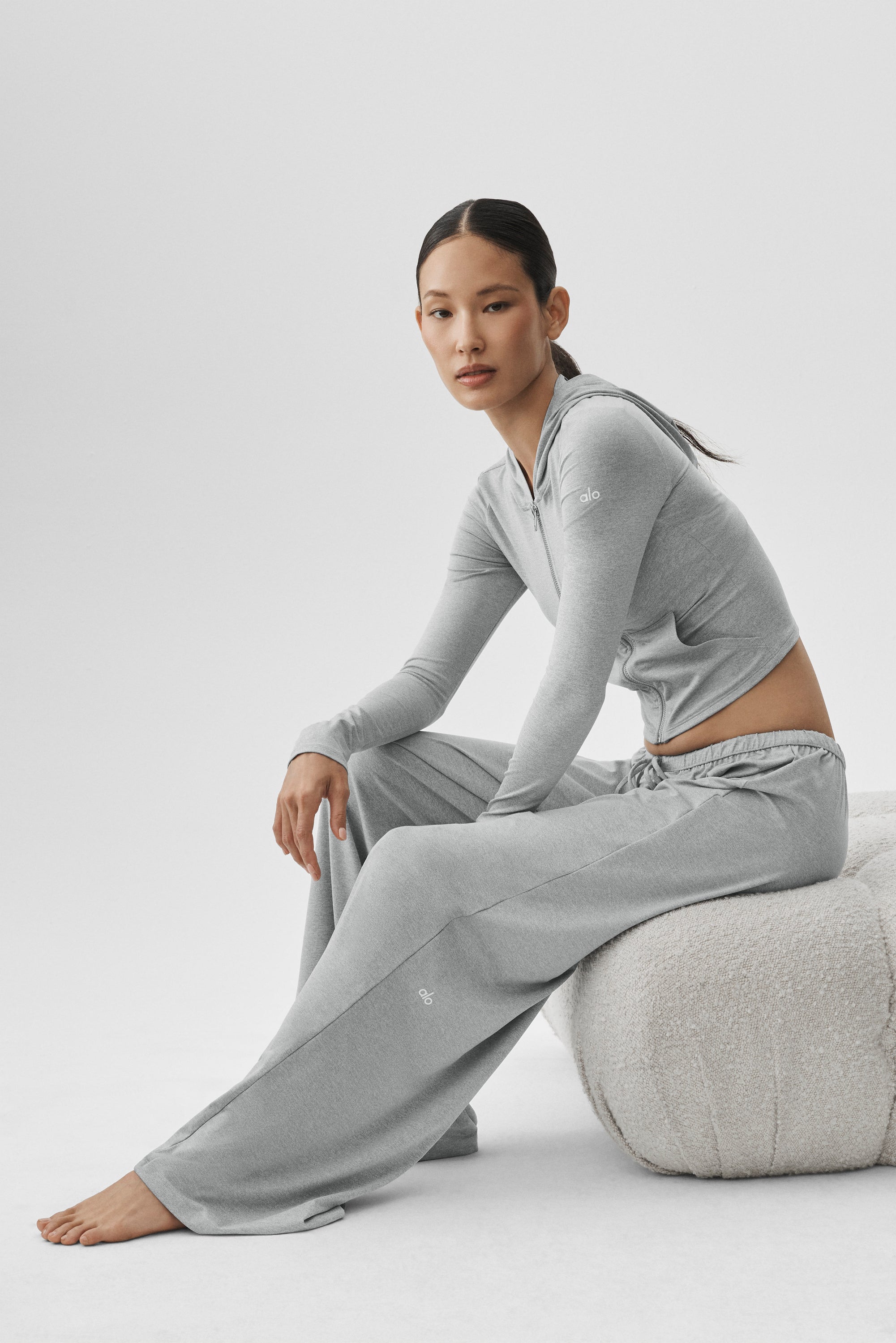 Alosoft Mid-Rise Finesse Wide Leg Sweatpant - Vintage Athletic Heather