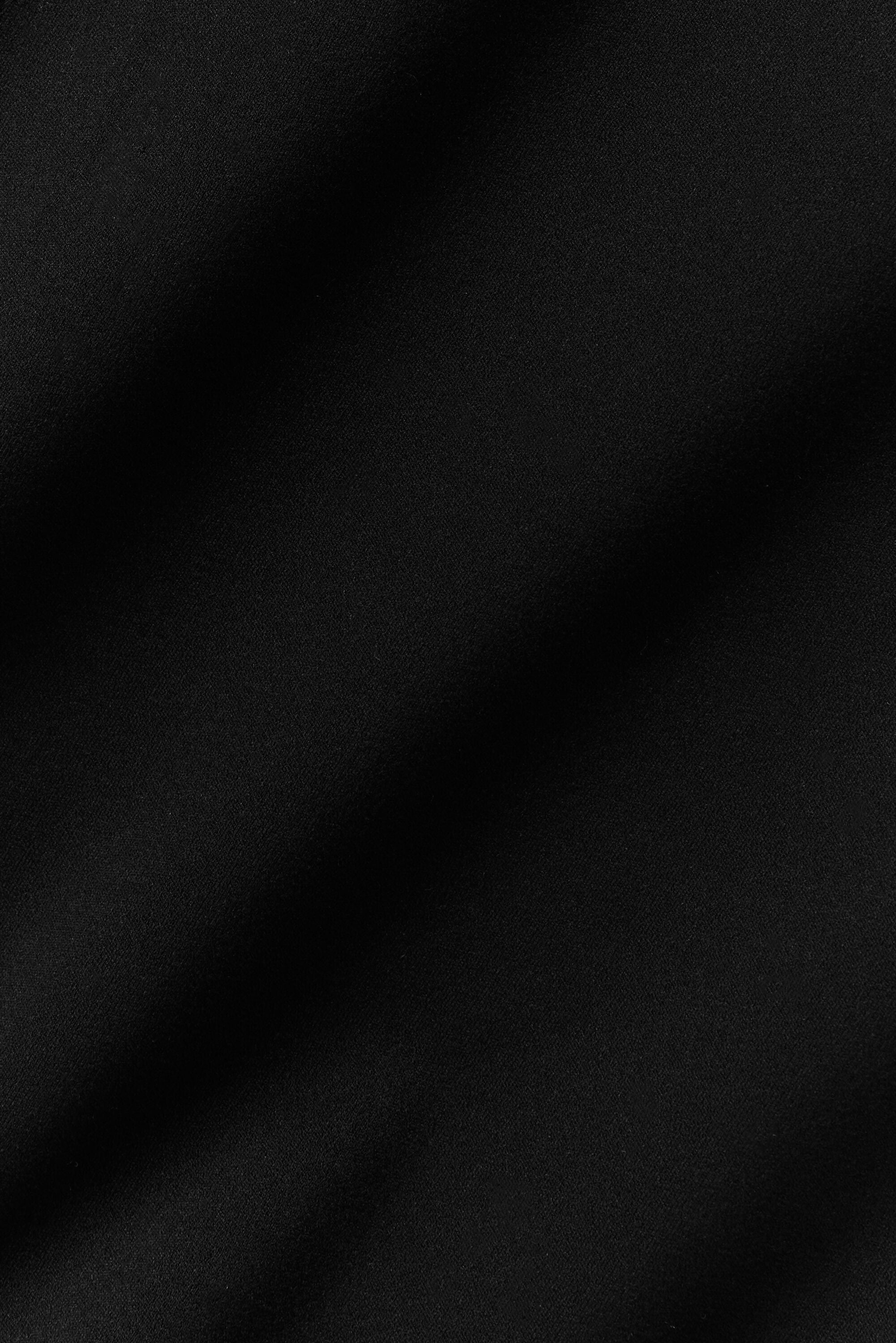 3 ALO Softsculpt High-Waist Amp It Up Short - Black